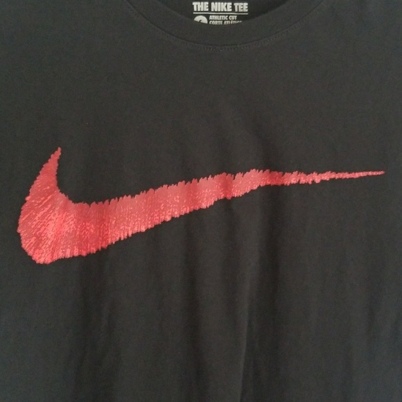 Nike - Picture 2 of 4